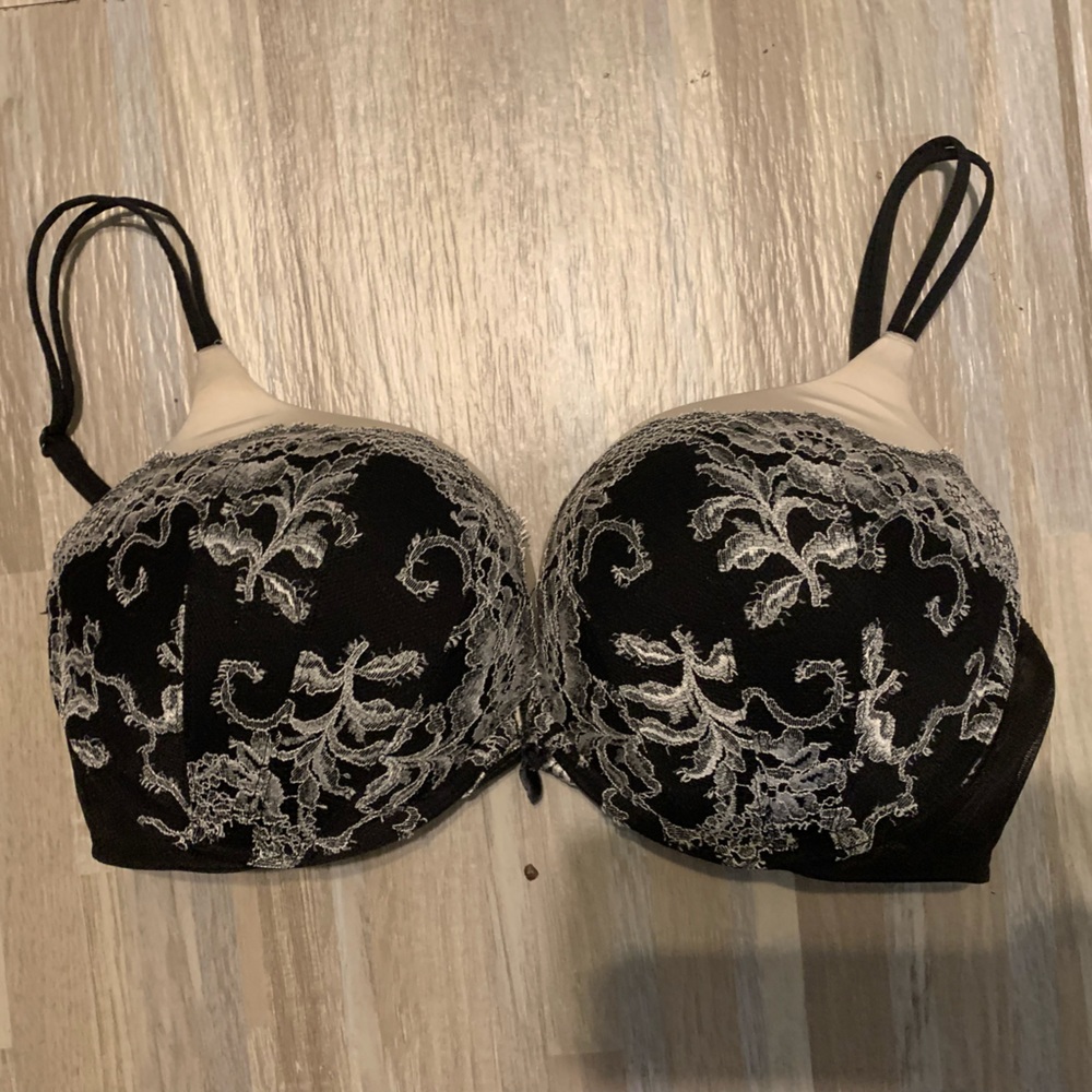 Victoria Secret Bombshell 36D